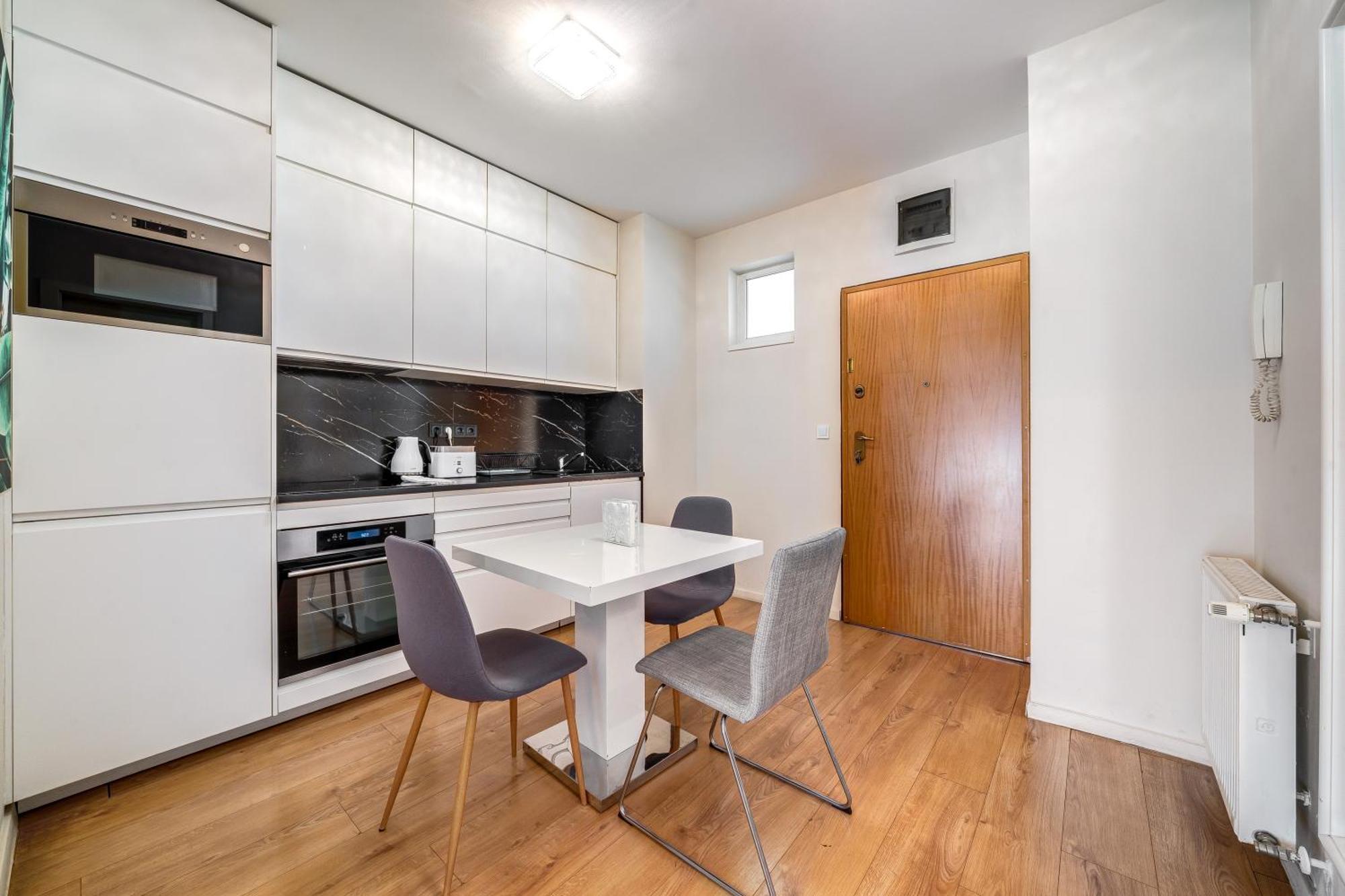 Akacfa 413 Getaway Apartament